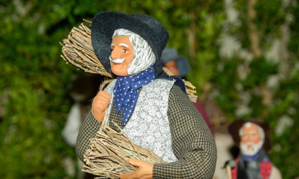 Exposition de crèches et traditions de Noël en Provence_Annot